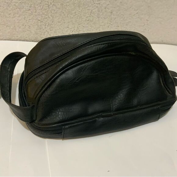 New PENGUIN by Munsingwear Men's BLACK Toiletry Shaving Kit Travel Bag - Picture 5 of 11